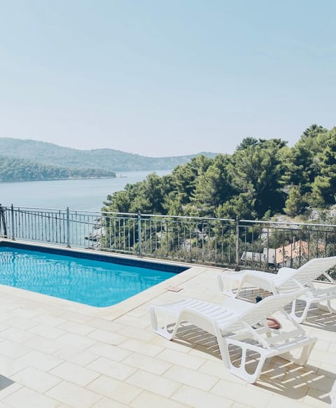 Holiday Home Island View - Tudorovica House in Dubrovnik-Neretva County