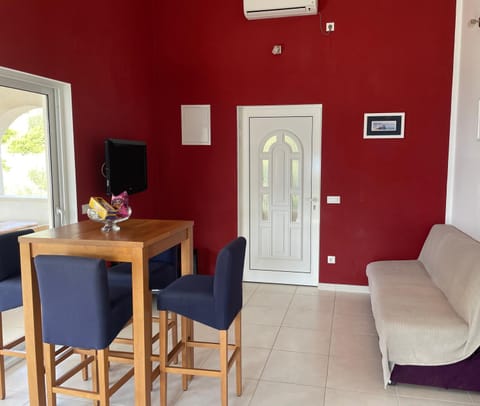 Communal lounge/ TV room, Seating area