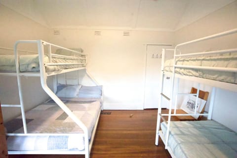 Bed, Bedroom, bunk bed