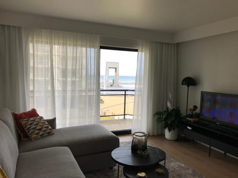 Living room, Sea view