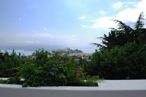 City view, Garden view, Sea view