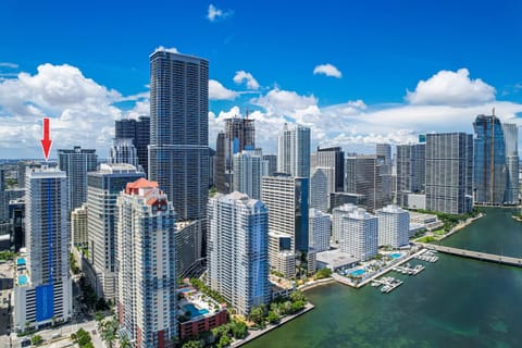 Luxurious Condo in Brickell with Free Parking Apartamento in Brickell