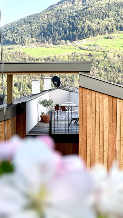 Property building, Balcony/Terrace, Sunset