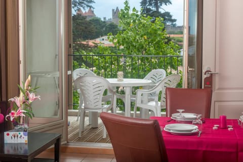 Balcony/Terrace, Seating area, Dining area