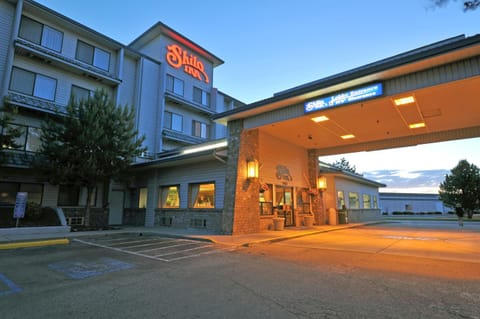 Shilo Inn Suites Hotel - Nampa Suites Hotel in Nampa
