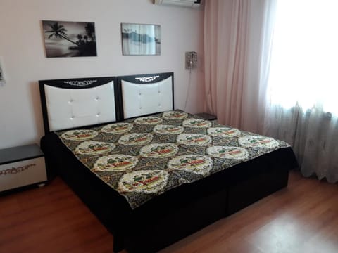 MAIN CITY POST OFFICE Apartment 4 Bedrooms Condo in Baku