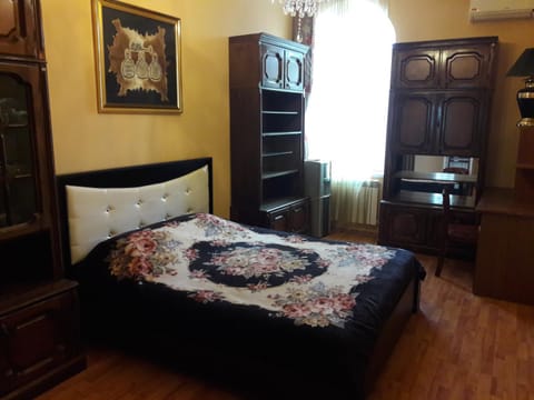 MAIN CITY POST OFFICE Apartment 4 Bedrooms Apartment in Baku