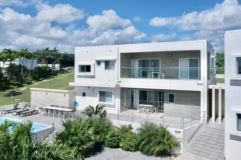 Crystal Villa Imgya Apartment in Okinawa Prefecture