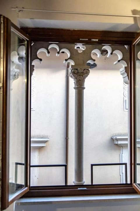 Balcony/Terrace, Decorative detail