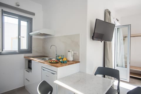 Nautilus Apartments-Suites Apartment hotel in Paros