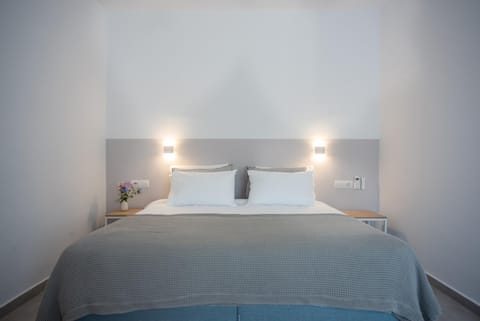 Nautilus Apartments-Suites Apartment hotel in Paros