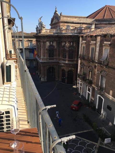 Wonderful Teatro Massimo Bellini Apartment in Catania