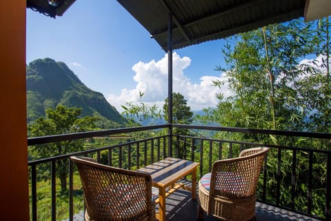 Balcony/Terrace, Mountain view