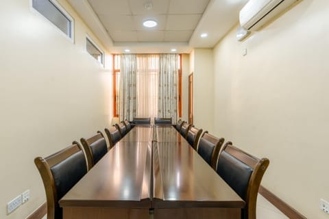 Meeting/conference room