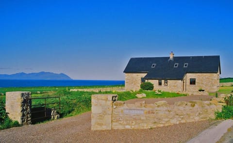 Patio, Facade/entrance, Garden, View (from property/room), Balcony/Terrace, Area and facilities