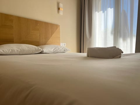 Adonis Sanary Grand Hôtel des Bains Hotel in Sanary-sur-Mer