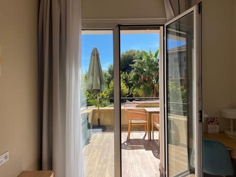 Adonis Sanary Grand Hôtel des Bains Hotel in Sanary-sur-Mer