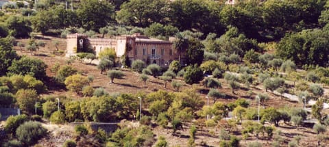 Villa Levante Estancia en una granja in Castelbuono