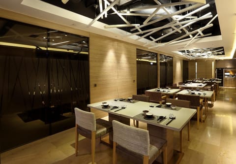 Lodgewood by Nina Hospitality Mong Kok Hotel in Hong Kong
