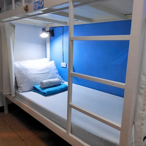 Crossroads Hostel Manila Hostel in Mandaluyong