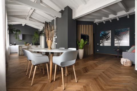 Living room, Dining area