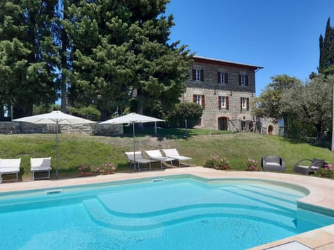 Property building, Garden view, Pool view, Swimming pool