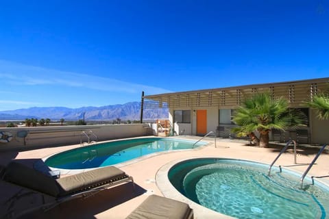 The Getaway, Desert Hot Springs CA Condominio in Desert Hot Springs