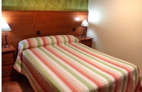 Nuevo Hostal Paulino Bed and Breakfast in Trujillo