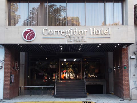 Hotel Corregidor Hotel in La Plata