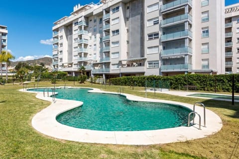 COMFORTABLE, CLOSE TO THE BEACH, POOL, NEW, PADDLE Apartamento in Rincón de la Victoria