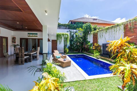 Pool view, Swimming pool, Swimming pool