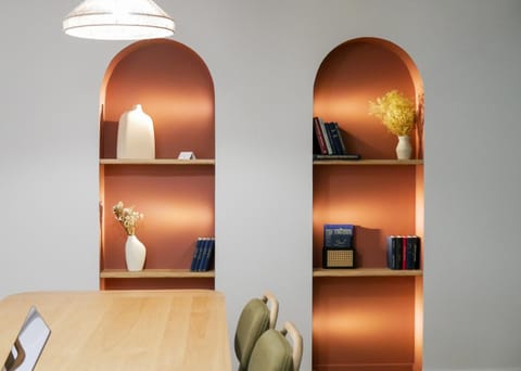 Library, Living room, Seating area