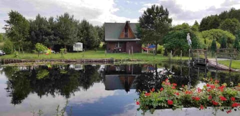 DOMEK ROZTOCZE Nature lodge in Lviv Oblast