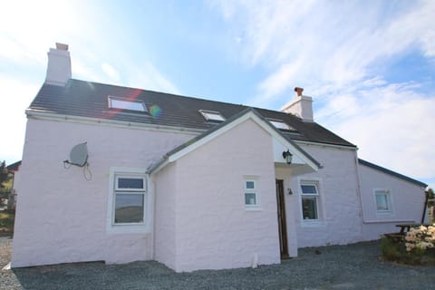 Arle Farmhouse House in Scotland