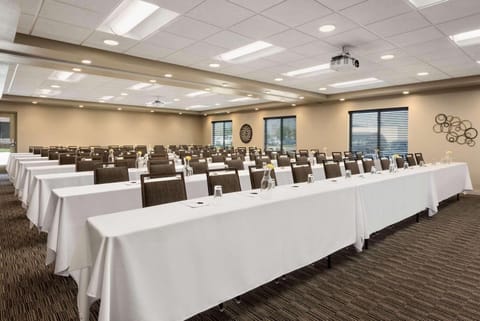 Meeting/conference room