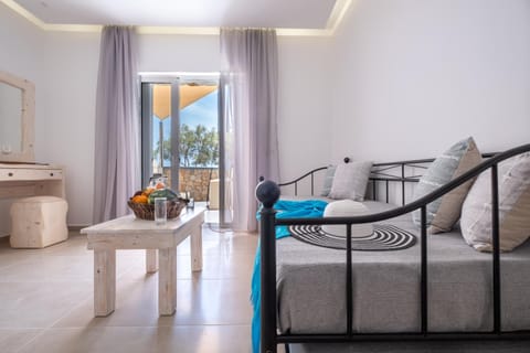 Cyclops Beach Apartments Apartment hotel in Perissa