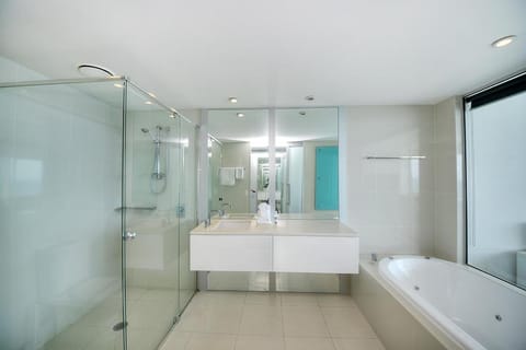 Deluxe Private Apartment in Surfers Paradise Condo in Surfers Paradise