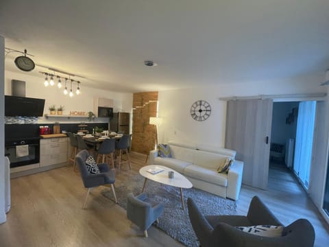 Myhomezen Montévrain Disneyland Val d'Europe - 3D Playstation 4 Apartment in Île-de-France