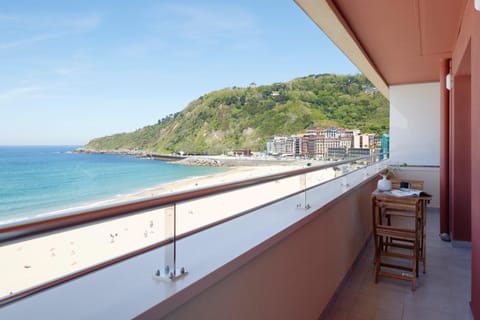 Balcony/Terrace, Mountain view, Sea view