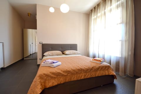 One bedroom apartement with furnished balcony and wifi at Vercelli Eigentumswohnung in Vercelli