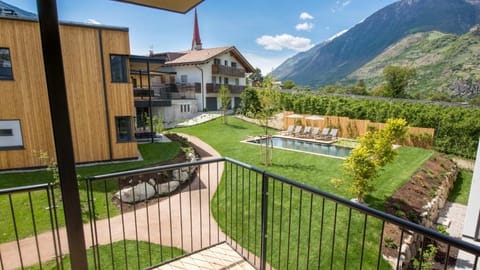 Balcony/Terrace, Garden view, Pool view