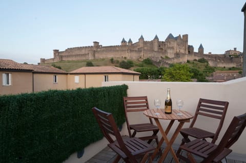 Balcony/Terrace, Landmark view