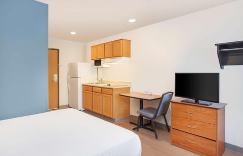 Extended Stay America Select Suites - Fort Myers - Northeast Hotel in North Fort Myers