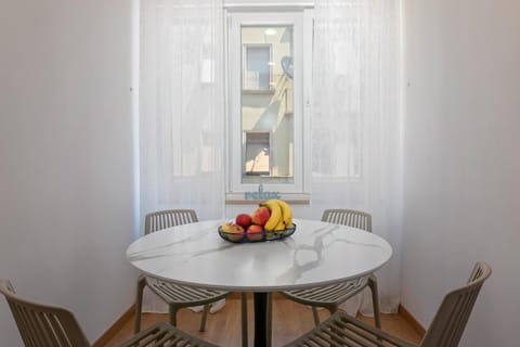 Dining area, Communal kitchen
