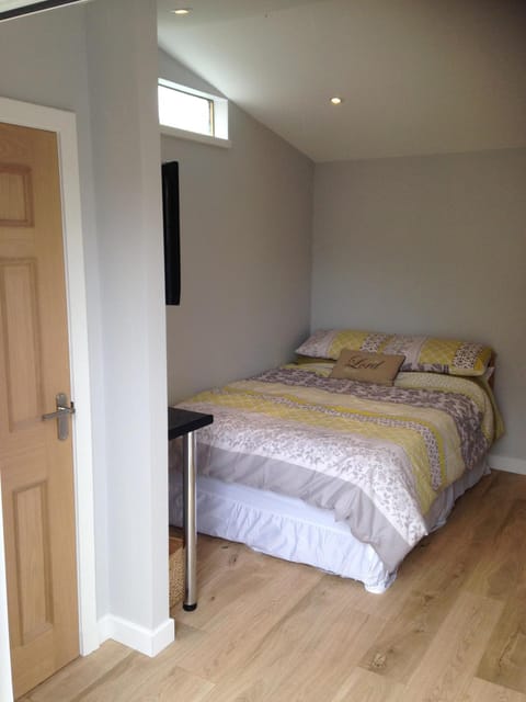 ensuite garden room Apartment in Inverness