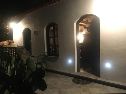 Facade/entrance, Night