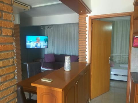 Econa Residence Apartment hotel in Poros