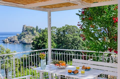 Garden, Balcony/Terrace, Sea view