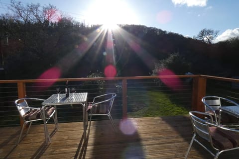 Balcony/Terrace, Balcony/Terrace