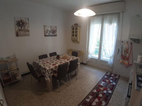 Appartamento centrale fino a 8 posti letto Apartment in Province of Massa and Carrara